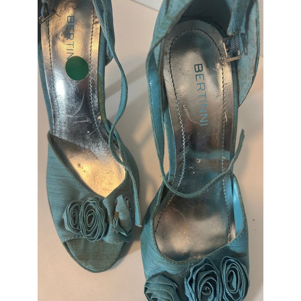 Bertinni Blue Satin Peep-Toe Heels with Floral Detail Size 9 - Picture 3 of 6